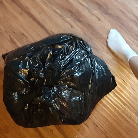 MYSTERY BAG OF CLOTHES!!! - Picture 4 of 5